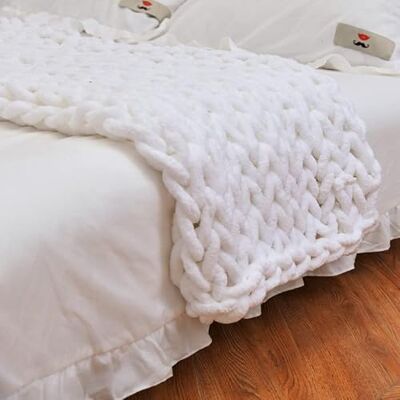 MocaDng Chunky Strickdecke 102 x 152 cm, Handgestrickte warme Chenille-Decke, Wohnaccessoire aus weichem, dickem Garn, weiche und atmungsaktive Fleecedecke, Sofa, Bett oder Couch (Weiß) MocaDng Chunky Strickdecke 102 x 152 cm, Handgestrickte warme Chenille-Decke, Wohnaccessoire aus weichem, dickem Garn, weiche und atmungsaktive Fleecedecke, Sofa, Bett oder Couch (Weiß)