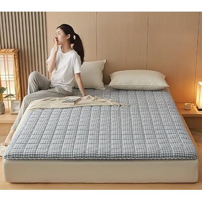 DSAoTeng Japanische Boden-Futon-Matratze, dicke Baumwolle, gesteppte Tatami-Isomatte, faltbare Matratzenauflage für Einzelbett, Doppelbett, Schlafsaal, Schlafzimmer, Gästezimmer, Mietwohnung (#3,120 x 190 cm) DSAoTeng Japanische Boden-Futon-Matratze, dicke Baumwolle, gesteppte Tatami-Isomatte, faltbare Matratzenauflage für Einzelbett, Doppelbett, Schlafsaal, Schlafzimmer, Gästezimmer, Mietwohnung (#3,120 x 190 cm)