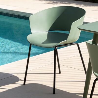 IDIMEX Gartenstuhl NIVEL im 4er Set aus Alu und Kunststoff in grün, schlanker Terrassenstuhl aus Polypropylen und Metall, Sitzschale UV-beständig IDIMEX Gartenstuhl NIVEL im 4er Set aus Alu und Kunststoff in grün, schlanker Terrassenstuhl aus Polypropylen und Metall, Sitzschale UV-beständig