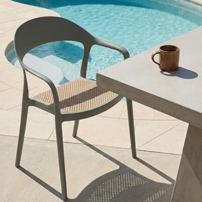 IDIMEX Gartenstühle Lavanda 6er Set stapelbar aus hochwertigem Kunststoff in grau. Outdoor Stühle mit Wiener Geflecht Optik. Wetterfestes & UV-beständiges Material für Balkon, Terrasse & Garten. IDIMEX Gartenstühle Lavanda 6er Set stapelbar aus hochwertigem Kunststoff in grau. Outdoor Stühle mit Wiener Geflecht Optik. Wetterfestes & UV-beständiges Material für Balkon, Terrasse & Garten.