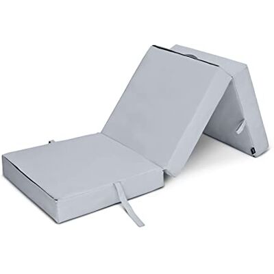 Loft 25 Klappmatratze Gästematratze mit FaserFüllung Wasserfest 3-teilige Faltmatratze,Polyester Stoff, Klappbar, Faltbare Kamping Bett Innen & Outdoor Futon Sofa mit Tragegriff (Silver) Loft 25 Klappmatratze Gästematratze mit FaserFüllung Wasserfest 3-teilige Faltmatratze,Polyester Stoff, Klappbar, Faltbare Kamping Bett Innen & Outdoor Futon Sofa mit Tragegriff (Silver)