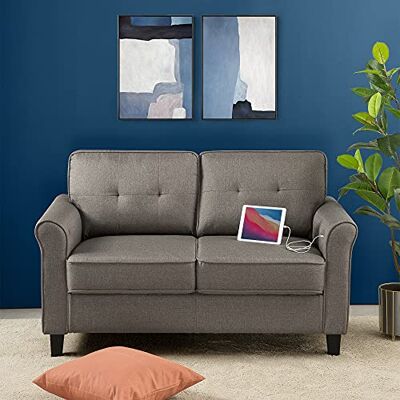 Zinus Sayan Loveseat Sofa mit USB-Anschlüssen Mid-Century Einfache Montage ohne Werkzeug Getuftete Kissen Abgerundete Armlehnen Sofa in Einer Box Sand Grey 2-Seater Zinus Sayan Loveseat Sofa mit USB-Anschlüssen Mid-Century Einfache Montage ohne Werkzeug Getuftete Kissen Abgerundete Armlehnen Sofa in Einer Box Sand Grey 2-Seater