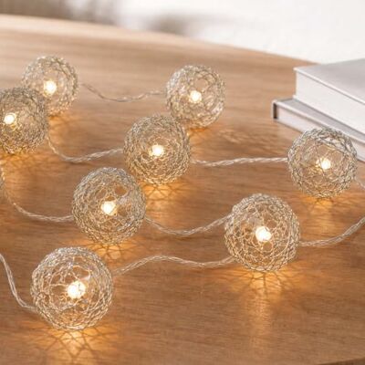 hellum LED Lichterkette Strom, 20 LED, Metallbälle silber, Trafo innen Lichterkette Steckdose innen warmweiß mit Trafo, 4,75m beleuchtet, transparentes Kabel für Regal, Tisch, Fenster <59lm 576559 hellum LED Lichterkette Strom, 20 LED, Metallbälle silber, Trafo innen Lichterkette Steckdose innen warmweiß mit Trafo, 4,75m beleuchtet, transparentes Kabel für Regal, Tisch, Fenster <59lm 576559
