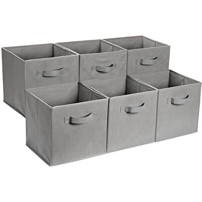 Amazon zusammenklappbarer Aufbewahrungswürfel/Organizer aus Stoff mit Griffen, Einfarbig Grau, 6 er-Pack, 33 cm x 33 cm x 33 cm Amazon zusammenklappbarer Aufbewahrungswürfel/Organizer aus Stoff mit Griffen, Einfarbig Grau, 6 er-Pack, 33 cm x 33 cm x 33 cm