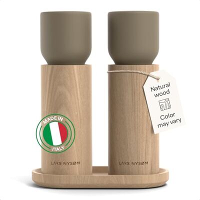 LARS NYSØM Salz und Pfeffermühle Holz Set Manuelle Mühlen Keramikmahlwerk Passender Untersetzer aus Buchenholz Made in Italy Einstellbarer Mahlgrad von fein bis grob Salzmühle für grobes Salz LARS NYSØM Salz und Pfeffermühle Holz Set Manuelle Mühlen Keramikmahlwerk Passender Untersetzer aus Buchenholz Made in Italy Einstellbarer Mahlgrad von fein bis grob Salzmühle für grobes Salz
