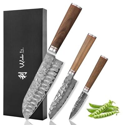 Wakoli Nussbaum 3er Messerset, Santoku & Officemesser, 67 Lagen Damaststahl Küchenmesser-Set mit VG10-Kern, Nussbaumholzgriffen & Hammerschlag; V-Schliff 15° je Seite, 60±2 HRC, verpackt in Geschenkbox Wakoli Nussbaum 3er Messerset, Santoku & Officemesser, 67 Lagen Damaststahl Küchenmesser-Set mit VG10-Kern, Nussbaumholzgriffen & Hammerschlag; V-Schliff 15° je Seite, 60±2 HRC, verpackt in Geschenkbox