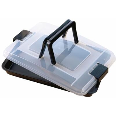 Kaiser Inspiration Backblech mit Deckel, Kuchen Transportbox, Backblech mit Transporthaube und klappbarem Griff 42 x 29 x 4 cm, praktisches Frischalten und Aufbewahren, Made in Germany Kaiser Inspiration Backblech mit Deckel, Kuchen Transportbox, Backblech mit Transporthaube und klappbarem Griff 42 x 29 x 4 cm, praktisches Frischalten und Aufbewahren, Made in Germany