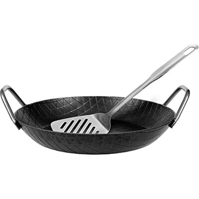 GRÄWE F400 Schmiedeeiserne Servierpfanne, Ø 28 cm, Eisenpfanne mit Wender 400° C hitzebeständig, Pfanne aus Eisen, kratzfeste Bratpfanne, unbeschichtet, Outdoor-Cooking, induktionsgeeignet GRÄWE F400 Schmiedeeiserne Servierpfanne, Ø 28 cm, Eisenpfanne mit Wender 400° C hitzebeständig, Pfanne aus Eisen, kratzfeste Bratpfanne, unbeschichtet, Outdoor-Cooking, induktionsgeeignet