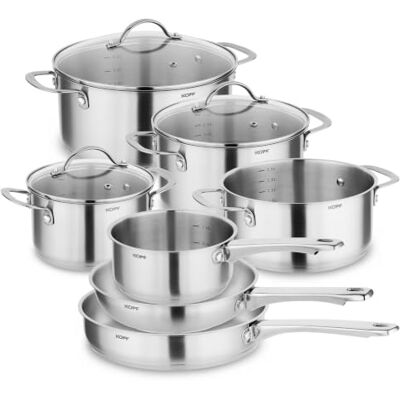 Kopf Topfset Induktion Clara 10-teiliges Kochtopf Set mit Edelstahl Töpfe Backofen & Spülmaschinen geeignet Für alle Herdarten 4 Kochtöpfe, 2 Pfannen, 1 Stielkasserolle, 3 Glasdeckel Literskala Kopf Topfset Induktion Clara 10-teiliges Kochtopf Set mit Edelstahl Töpfe Backofen & Spülmaschinen geeignet Für alle Herdarten 4 Kochtöpfe, 2 Pfannen, 1 Stielkasserolle, 3 Glasdeckel Literskala