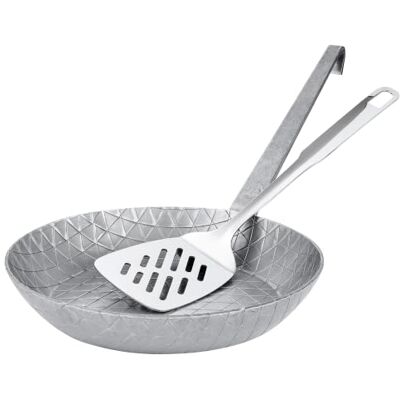 GRÄWE F400 Schmiedeeiserne Bratpfanne hoch, Ø 24 cm, Eisenpfanne mit Wender 400° C hitzebeständig, Pfanne aus Eisen, kratzfeste Bratpfanne, unbeschichtet, Outdoor-Cooking, induktionsgeeignet GRÄWE F400 Schmiedeeiserne Bratpfanne hoch, Ø 24 cm, Eisenpfanne mit Wender 400° C hitzebeständig, Pfanne aus Eisen, kratzfeste Bratpfanne, unbeschichtet, Outdoor-Cooking, induktionsgeeignet