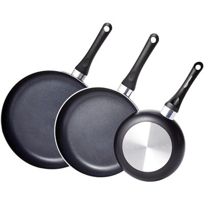 Amazon 3-teiliges Keramik-Antihaft-Pfannen-Set, 20,3cm, 25,4cm und 30,5cm, Spiralboden, Weiche Griffe, für Gas-, Elektro- und Glasherde, Schwarz Amazon 3-teiliges Keramik-Antihaft-Pfannen-Set, 20,3cm, 25,4cm und 30,5cm, Spiralboden, Weiche Griffe, für Gas-, Elektro- und Glasherde, Schwarz