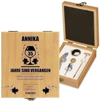Maverton Weinöffner-Set personalisiert Weinset Sommelier Set, Bambus, Braun Geschenkbox Holzbox + 4er Weinzubehörset, aus Bambus, Geschenk zum Geburtstag für Frauen Maverton Weinöffner-Set personalisiert Weinset Sommelier Set, Bambus, Braun Geschenkbox Holzbox + 4er Weinzubehörset, aus Bambus, Geschenk zum Geburtstag für Frauen