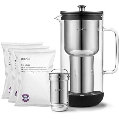 aarke Purifier, Wasserfilterkanne aus Glas und Edelstahl (2,4 L / 10 Tassen) + 3er-Pack Enriched Filter-Nachfüllbeutel aarke Purifier, Wasserfilterkanne aus Glas und Edelstahl (2,4 L / 10 Tassen) + 3er-Pack Enriched Filter-Nachfüllbeutel