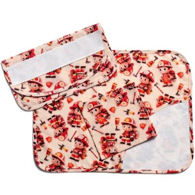 Filet 3-teiliges Frühstücksset für Kindergarten aus Baumwolle zum Besticken: Tischset, Serviette und Serviettenhalter, Made in Italy, Muster Feuerwehrmann Hintergrund Beige Filet 3-teiliges Frühstücksset für Kindergarten aus Baumwolle zum Besticken: Tischset, Serviette und Serviettenhalter, Made in Italy, Muster Feuerwehrmann Hintergrund Beige