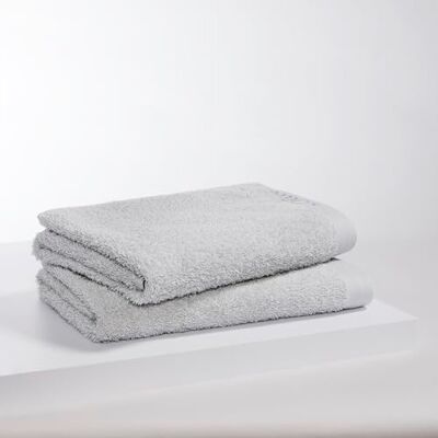 S. Oliver 2 TLG Baumwoll-Duschtuch Set 70x140cm hellgrau Frottee Doppelpack große Handtücher silber, Weiches Badtuch, 100% Baumwolle & OEKO-TEX®, Luxus Strandtuch, 600 g/m² dick S. Oliver 2 TLG Baumwoll-Duschtuch Set 70x140cm hellgrau Frottee Doppelpack große Handtücher silber, Weiches Badtuch, 100% Baumwolle & OEKO-TEX®, Luxus Strandtuch, 600 g/m² dick