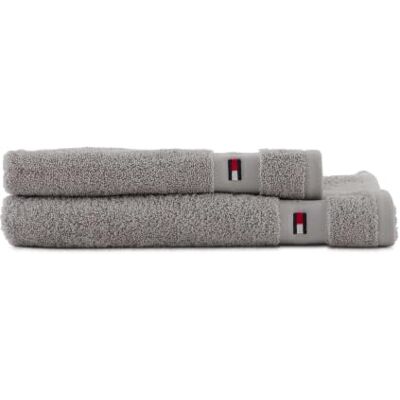 Tommy Hilfiger Legend Silver 2-teiliges Frottee-Set für Bad und Gästehandtuch aus 100% Reiner Baumwolle Tommy Hilfiger Legend Silver 2-teiliges Frottee-Set für Bad und Gästehandtuch aus 100% Reiner Baumwolle