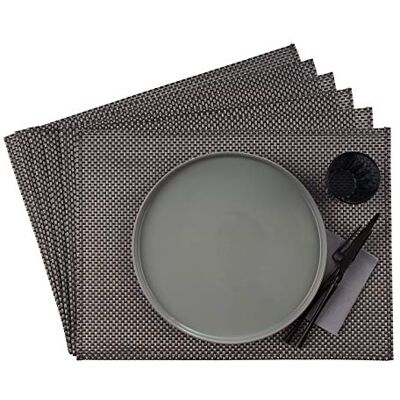 APS 60015 Tischset, 33 x 45 cm, 6er Set Schmalband Platzdeckchen aus Kunststoff, PVC, hitzebeständige, rutschfeste Tischmatten, abwaschbare, wasserabweisende Platzsets, silbergrau APS 60015 Tischset, 33 x 45 cm, 6er Set Schmalband Platzdeckchen aus Kunststoff, PVC, hitzebeständige, rutschfeste Tischmatten, abwaschbare, wasserabweisende Platzsets, silbergrau