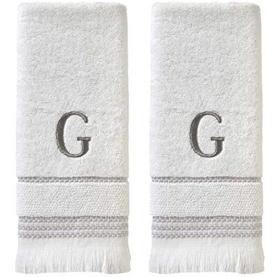 SKL Home Lässiges Monogramm-Handtuch-Set, G, 40,6 x 66 cm, Weiß, 2 Stück. SKL Home Lässiges Monogramm-Handtuch-Set, G, 40,6 x 66 cm, Weiß, 2 Stück.