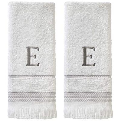SKL Home Lässiges Monogramm-Handtuch-Set, E, 40,6 x 66 cm, Weiß, 2 Stück. SKL Home Lässiges Monogramm-Handtuch-Set, E, 40,6 x 66 cm, Weiß, 2 Stück.