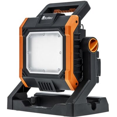 Batilec Baustrahler 4000 Lumen + 5 Adapter 18-20V AC/DC mit 3 Meter Kabel Kompatibel mit Black & Decker, Bosch, Dewalt, Makita, Metabo, Milwaukee und Stanley Akku IP65 Batilec Baustrahler 4000 Lumen + 5 Adapter 18-20V AC/DC mit 3 Meter Kabel Kompatibel mit Black & Decker, Bosch, Dewalt, Makita, Metabo, Milwaukee und Stanley Akku IP65