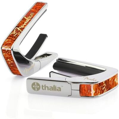 Thalia Fender by Gitarren Kapodaster, offizielles Lizenzprodukt, Tortoise Einlage mit goldenem Spaghetti Logo Thalia Fender by Gitarren Kapodaster, offizielles Lizenzprodukt, Tortoise Einlage mit goldenem Spaghetti Logo