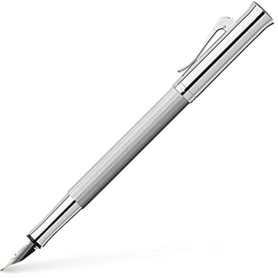 Graf von Faber-Castell 146590 Füllfederhalter Guilloche, rhodiniert, Federbreite M, Silber, 1 Stück, mittel (M) Graf von Faber-Castell 146590 Füllfederhalter Guilloche, rhodiniert, Federbreite M, Silber, 1 Stück, mittel (M)