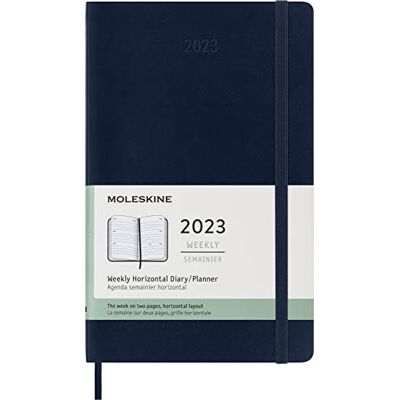 Moleskine Wochenplaner 2023, 12-Monats-Wochenkalender mit Horizontalem Layout, Horizontaler Wochenplaner, Softcover, Großformat 13 x 21 cm, Farbe Saphirblau Moleskine Wochenplaner 2023, 12-Monats-Wochenkalender mit Horizontalem Layout, Horizontaler Wochenplaner, Softcover, Großformat 13 x 21 cm, Farbe Saphirblau