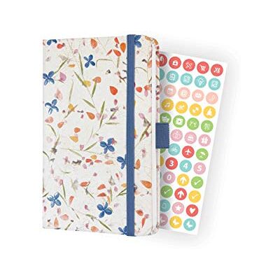 Sigel J2306 Wochenkalender Jolie 2022 ca. A6 beige, blau Hardcover 174 Seiten mit fröhlichem Kalendarium, vielen Infos und praktischen Stickern FSC-zertifiziert Terminplaner Sigel J2306 Wochenkalender Jolie 2022 ca. A6 beige, blau Hardcover 174 Seiten mit fröhlichem Kalendarium, vielen Infos und praktischen Stickern FSC-zertifiziert Terminplaner