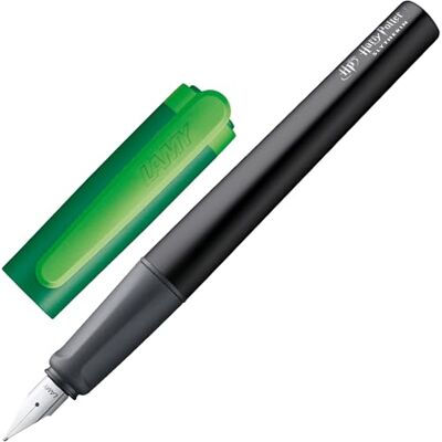 Lamy nexx Harry Potter Slytherin Füller – Special Edition Füllhalter mit Gravur des Hauses Stahlfeder in Strichbreite A – leichtes Aluminiumgehäuse – inkl. Tintenpatrone T10 blau – Rechtshänder Lamy nexx Harry Potter Slytherin Füller – Special Edition Füllhalter mit Gravur des Hauses Stahlfeder in Strichbreite A – leichtes Aluminiumgehäuse – inkl. Tintenpatrone T10 blau – Rechtshänder