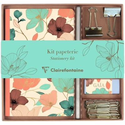 Clairefontaine 116257C Un Kit de Papeterie contenant un Carnet 11x17 cm 64 Pages Lignées, un Crayon de Papier, 2 Pinces doubles-clip, 10 Trombones et une Gomme Collection Gaïa beige Clairefontaine 116257C Un Kit de Papeterie contenant un Carnet 11x17 cm 64 Pages Lignées, un Crayon de Papier, 2 Pinces doubles-clip, 10 Trombones et une Gomme Collection Gaïa beige