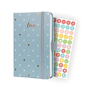 Sigel J4334 Wochenkalender Jolie 2024, Grey Love, ca. A6, grau, Hardcover, Gummiband, Stiftschlaufe, Einstecktasche, 174 Seiten, aus nachhaltigem Papier, Terminplaner Sigel J4334 Wochenkalender Jolie 2024, Grey Love, ca. A6, grau, Hardcover, Gummiband, Stiftschlaufe, Einstecktasche, 174 Seiten, aus nachhaltigem Papier, Terminplaner