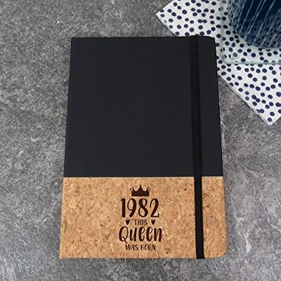 eBuyGB Notizbuch aus Kork, 1983 mit Gravur This Queen was Born, Geschenk zum 30. Geburtstag, Geschenk zum 30. Geburtstag für Mutter, Schwester, Tante, Freund, natürlich, umweltfreundlich, A5, eBuyGB Notizbuch aus Kork, 1983 mit Gravur This Queen was Born, Geschenk zum 30. Geburtstag, Geschenk zum 30. Geburtstag für Mutter, Schwester, Tante, Freund, natürlich, umweltfreundlich, A5,