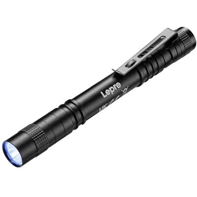 Lepro UV Taschenlampe, 365nm UV Lampe mit Clip, Batteriebetrieben Schwarzlicht Taschenlampe, Vielseitig & Tragbar Bernstein Lampe für Lecksuche, Haustierurin und Falschgeld-Erkennung Lepro UV Taschenlampe, 365nm UV Lampe mit Clip, Batteriebetrieben Schwarzlicht Taschenlampe, Vielseitig & Tragbar Bernstein Lampe für Lecksuche, Haustierurin und Falschgeld-Erkennung