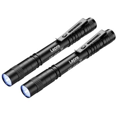 Lepro UV Taschenlampe 2 Stück, 365nm UV Lampe mit Clip, Batteriebetrieben Schwarzlicht Taschenlampe, Vielseitig & Tragbar Bernstein Lampe für Lecksuche, Haustierurin und Falschgeld-Erkennung Lepro UV Taschenlampe 2 Stück, 365nm UV Lampe mit Clip, Batteriebetrieben Schwarzlicht Taschenlampe, Vielseitig & Tragbar Bernstein Lampe für Lecksuche, Haustierurin und Falschgeld-Erkennung