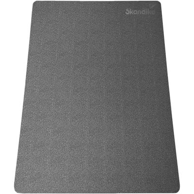 Skandika Bodenschutzmatte für Heimtrainer Rudergeräte und Vibrationsplatten Made in Germany, Multifunktionsmatte, Sport und Fitness, geruchsneutral, rutschfest, stoßfest, wasserabweisend 4 Größen Skandika Bodenschutzmatte für Heimtrainer Rudergeräte und Vibrationsplatten Made in Germany, Multifunktionsmatte, Sport und Fitness, geruchsneutral, rutschfest, stoßfest, wasserabweisend 4 Größen