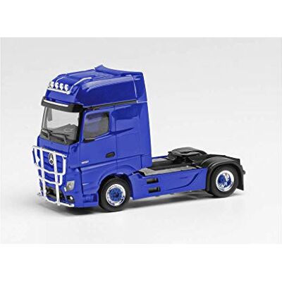 Herpa Mercedes-Benz Actros Gigaspace Zugmaschine Mit Rammschutz, Ultramarinblau, 311533-003 Herpa Mercedes-Benz Actros Gigaspace Zugmaschine Mit Rammschutz, Ultramarinblau, 311533-003
