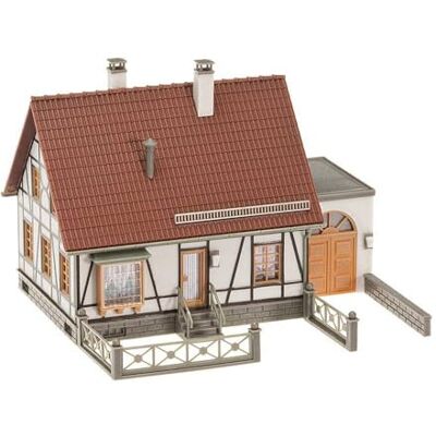 FALLER 130215 Fachwerkhaus mit Garage, Grau, Braun FALLER 130215 Fachwerkhaus mit Garage, Grau, Braun