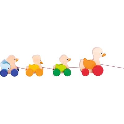 goki 54988 Ziehtier Entenfamilie aus Holz, Nachzieh-Spielzeug mit Tiermotiv, Lernspielzeug inkl. Schnur, Babyspielzeug fördert Koordination und Motorik, 22cm x 6cm x 3cm, ab 1 Jahr goki 54988 Ziehtier Entenfamilie aus Holz, Nachzieh-Spielzeug mit Tiermotiv, Lernspielzeug inkl. Schnur, Babyspielzeug fördert Koordination und Motorik, 22cm x 6cm x 3cm, ab 1 Jahr