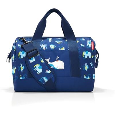 reisenthel Allrounder M Kids Kleine Reisetasche für Kinder Mit Stecklasche für Reisetrolleys, Couleur:ABC Blue reisenthel Allrounder M Kids Kleine Reisetasche für Kinder Mit Stecklasche für Reisetrolleys, Couleur:ABC Blue