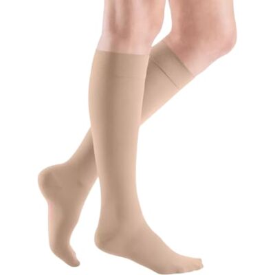 medi ven elegance Knielange Kompressionsstrümpfe Damen – Elegante Stützstrümpfe Damen mit geschlossener Spitze – Kompressionsstrümpfe Klasse 2 ohne Haftband medi ven elegance Knielange Kompressionsstrümpfe Damen – Elegante Stützstrümpfe Damen mit geschlossener Spitze – Kompressionsstrümpfe Klasse 2 ohne Haftband