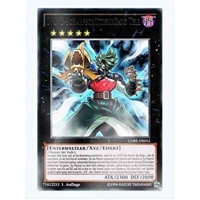 Yu-Gi-Oh! CORE-DE052 D/D/D-Scharfschützenkönig Tell 1. Auflage im Set mit original Gwindi Kartenschutzhülle Yu-Gi-Oh! CORE-DE052 D/D/D-Scharfschützenkönig Tell 1. Auflage im Set mit original Gwindi Kartenschutzhülle