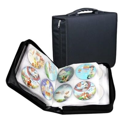 GOODS+GADGETS ® CD Tasche für 240 Discs, robuste Nylon DVD Aufbewahrung Platzsparende Ordnung, schützt vor Kratzern durch Stoffgewebe, schwarzes CD Case mit Reißverschluss für 240 DVDs und CDs GOODS+GADGETS ® CD Tasche für 240 Discs, robuste Nylon DVD Aufbewahrung Platzsparende Ordnung, schützt vor Kratzern durch Stoffgewebe, schwarzes CD Case mit Reißverschluss für 240 DVDs und CDs