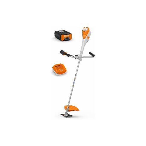 STIHL FSA 135 mit 1x Akku AP 300 S und Ladegerät AL 301