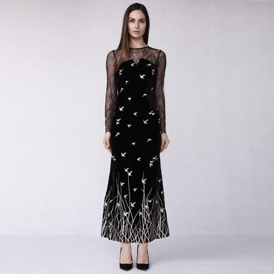 Smart & Joy Langes goldenes besticktes Samtkleid Schwarz M Smart & Joy Langes goldenes besticktes Samtkleid Schwarz M