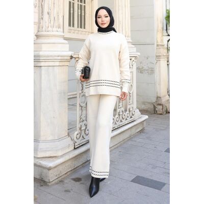 Turkishsouq Stripe Detailed Strickwaren Anzug Weiß Weiß Einheitsgröße Turkishsouq Stripe Detailed Strickwaren Anzug Weiß Weiß Einheitsgröße