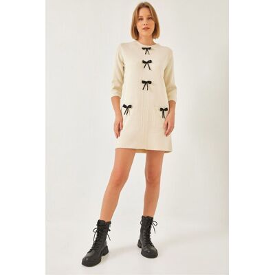 Bianco Lucci Texturiertes Strickkleid mit Schleife Beige S/M Bianco Lucci Texturiertes Strickkleid mit Schleife Beige S/M