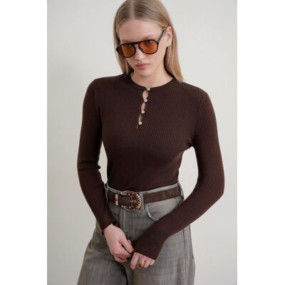 Mixray Knopfdetaillierter Rundhalspullover Braun L Mixray Knopfdetaillierter Rundhalspullover Braun L