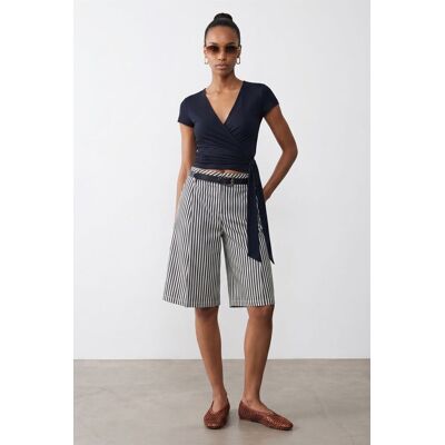 Dilvin Crop-Wrap-Bluse mit Bindegürtel Marine M Dilvin Crop-Wrap-Bluse mit Bindegürtel Marine M