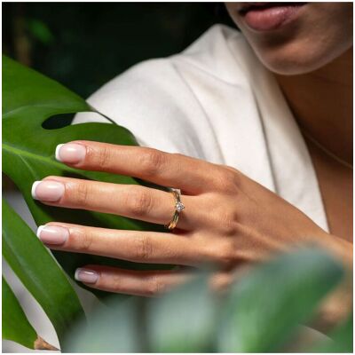 Lyomi Ring 585/- Gelbgold 1 synth. Diam. 0,25ct. Gold NICHT Lyomi Ring 585/- Gelbgold 1 synth. Diam. 0,25ct. Gold NICHT