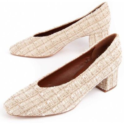 Beigefarbener Schuh mit Absatz von Montevita Nussia Beige US 39 Beigefarbener Schuh mit Absatz von Montevita Nussia Beige US 39